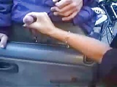 කුඩා Tit GF Stacy Cruz Cums ලෙවකන අතරතුර